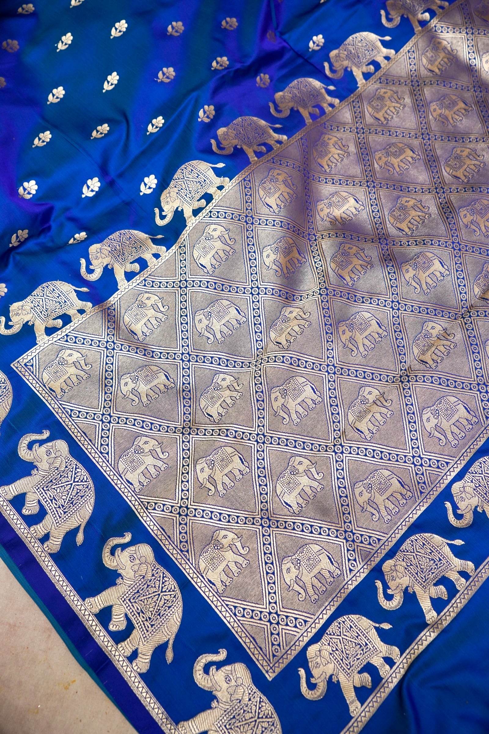 ROYAL BLUE BANARASI MASHRU KATAN SILK SAREE (ELEPHANT BORDER)
