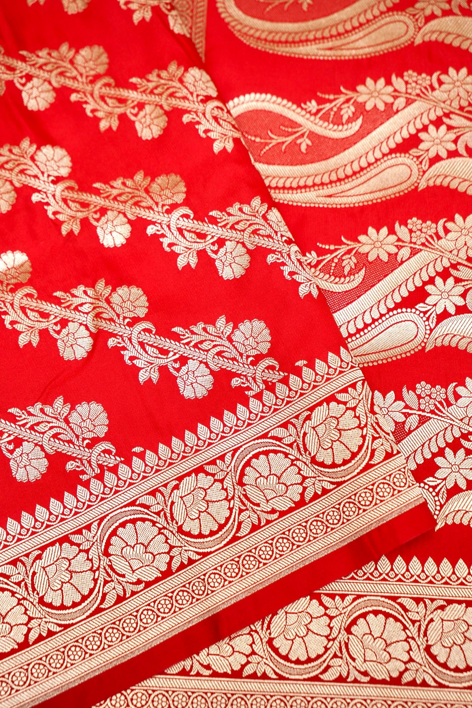 CLASSIC RED BANARASI MASHRU KATAN SILK SAREE