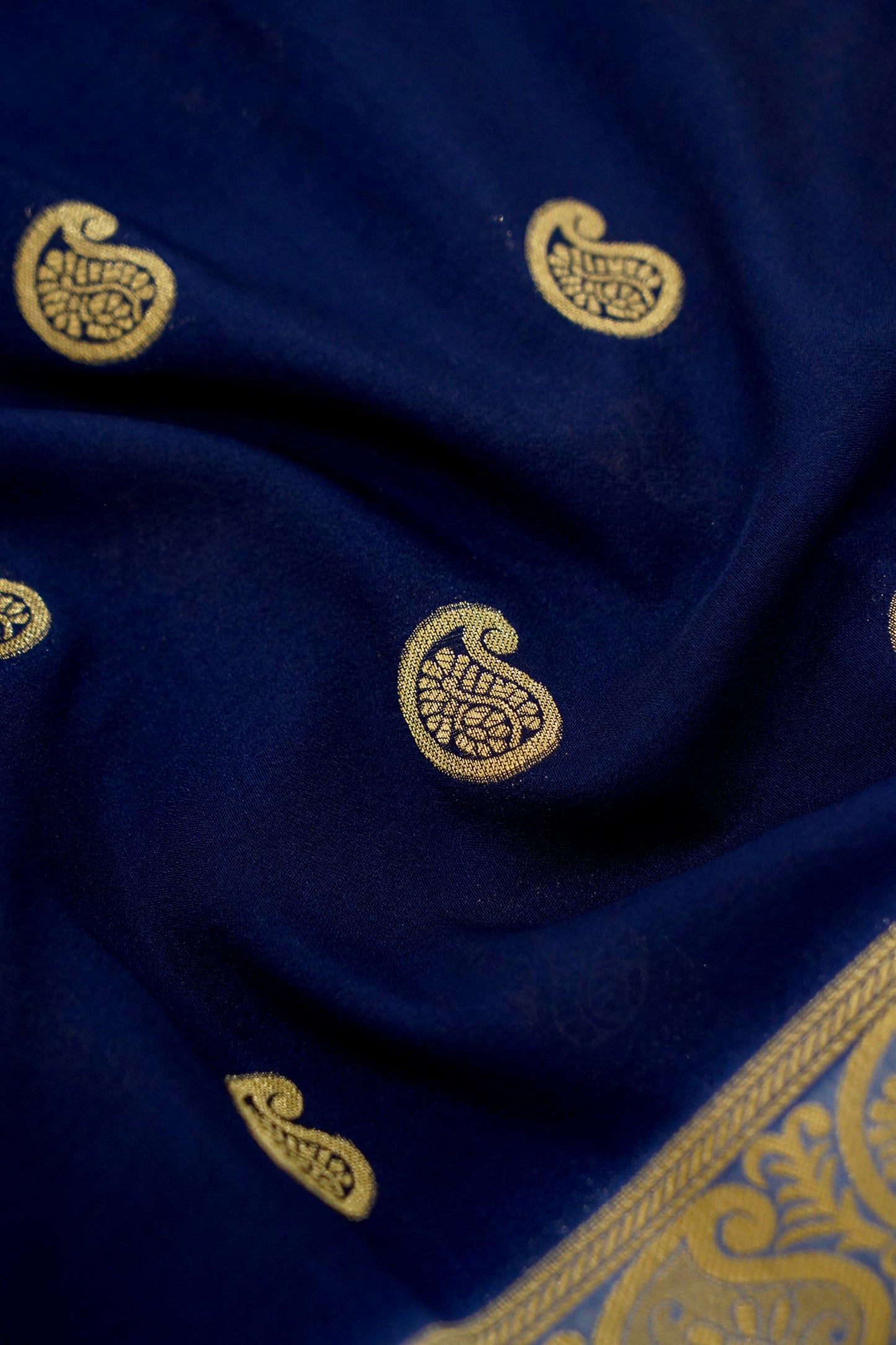 Navy Blue Banarasi Silk Saree with Gold Zari Buti Weave & Lavender Blue Border